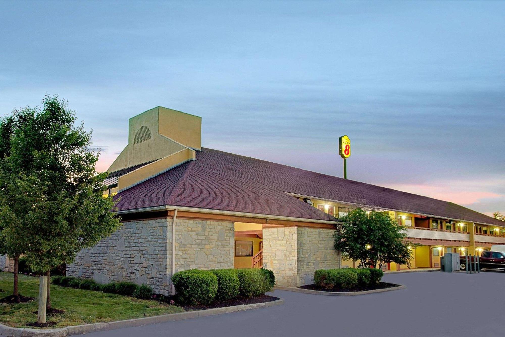 Super 8 By Wyndham Cincinnati-Springdale Oh מראה חיצוני תמונה
